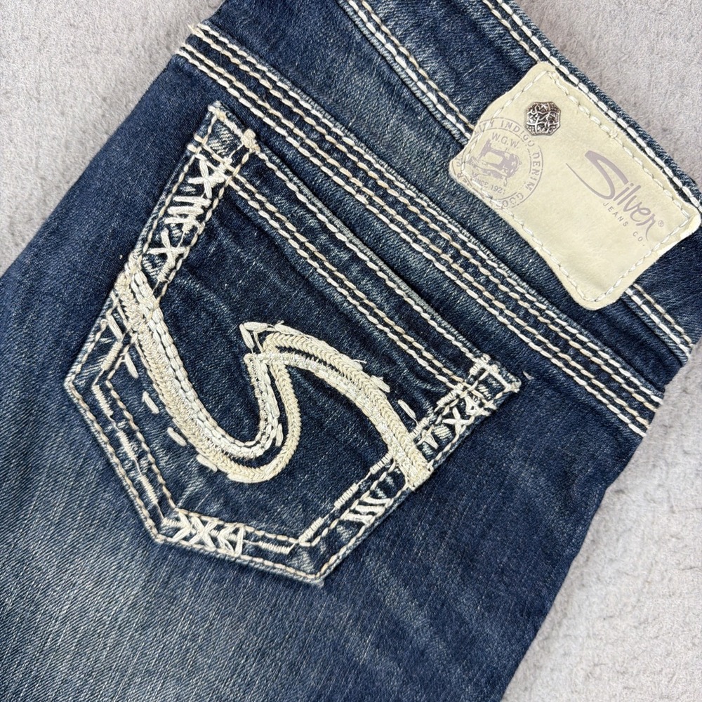 Silver Jeans Tuesday Baby Boot Women Jean Low Rise 28x29 Thick Embroidery